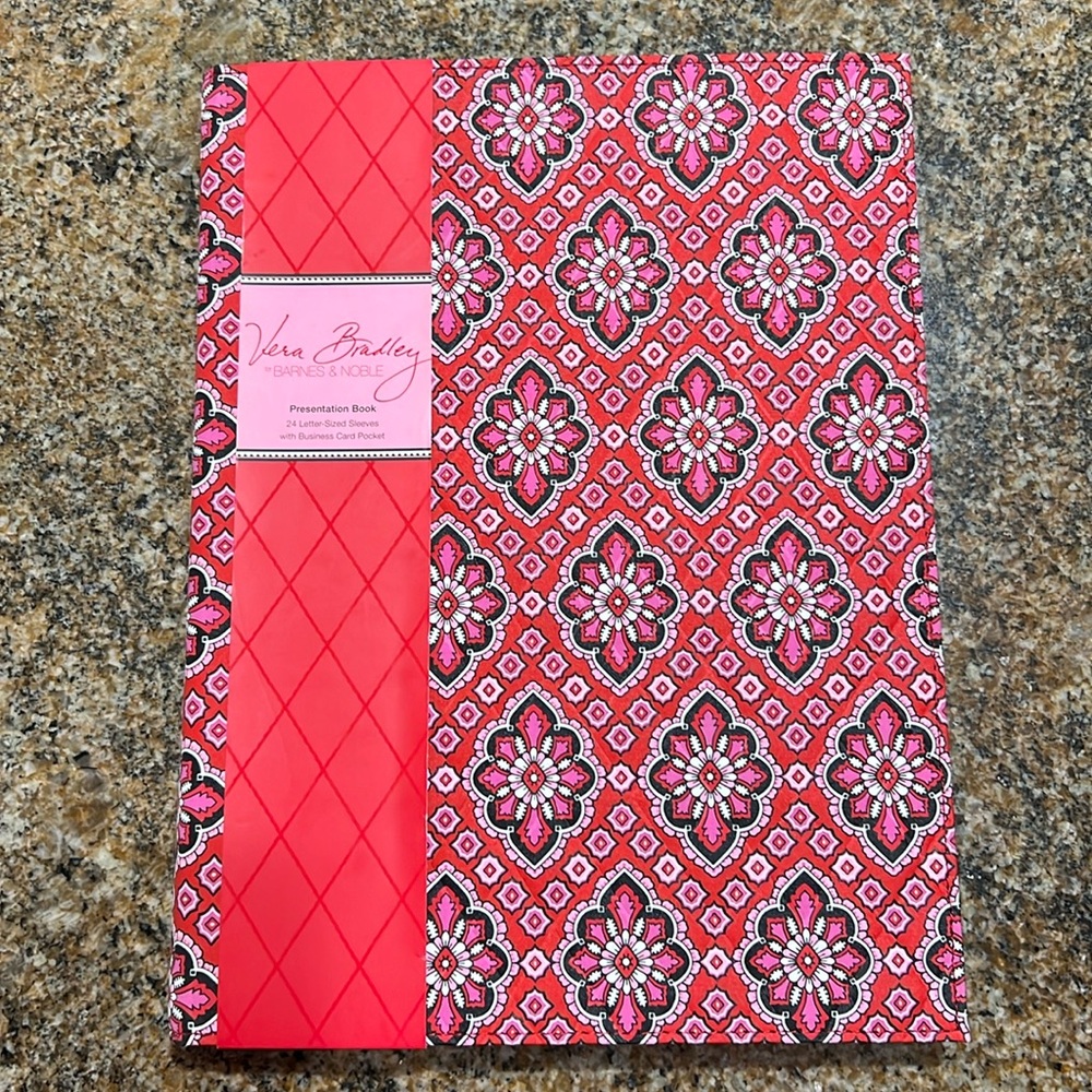 Vera Bradley Presentation Book, NEW!